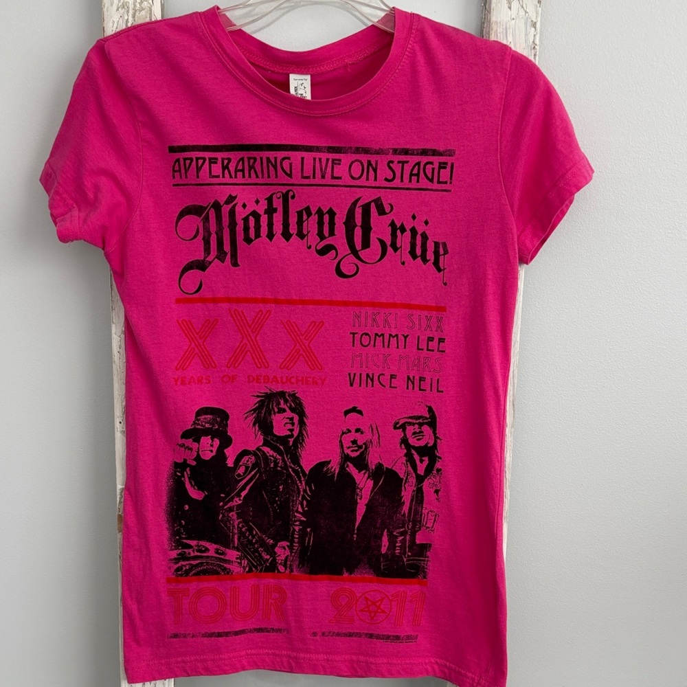 Mötley Crüe 2011 Concert T-shirt